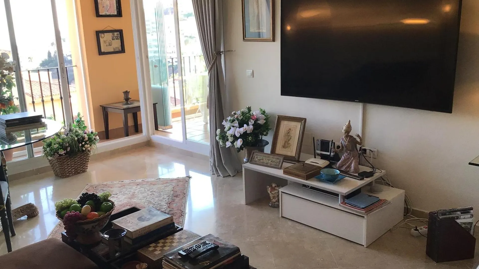 Princess Park Apartment With 3 Bedrooms contacts